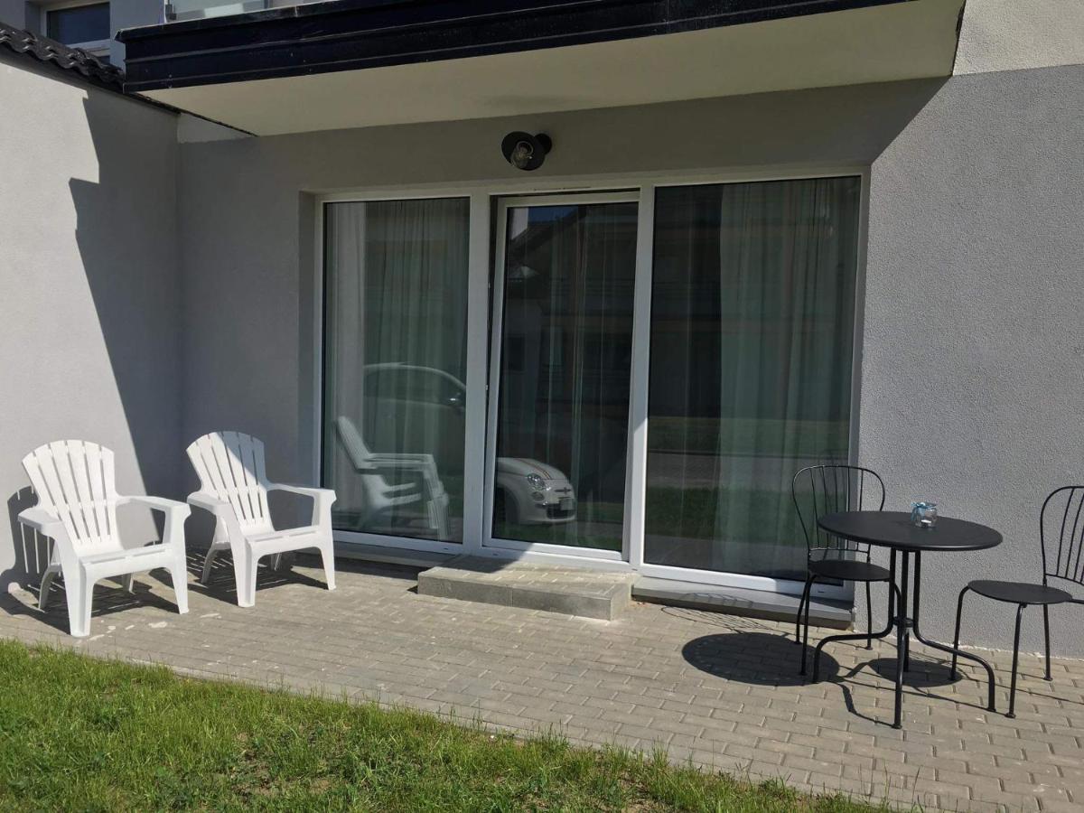 Morski Apartament Darlowko Exterior foto